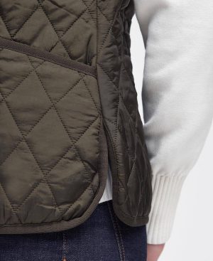 Betty Interactive Liner